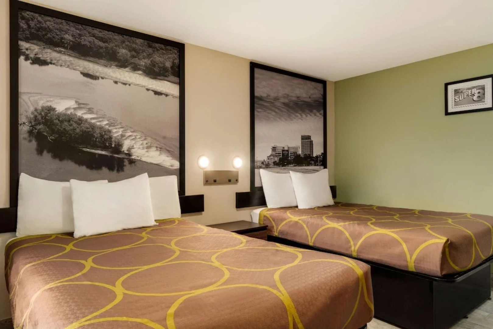 Super 8 Ocean Springs Biloxi