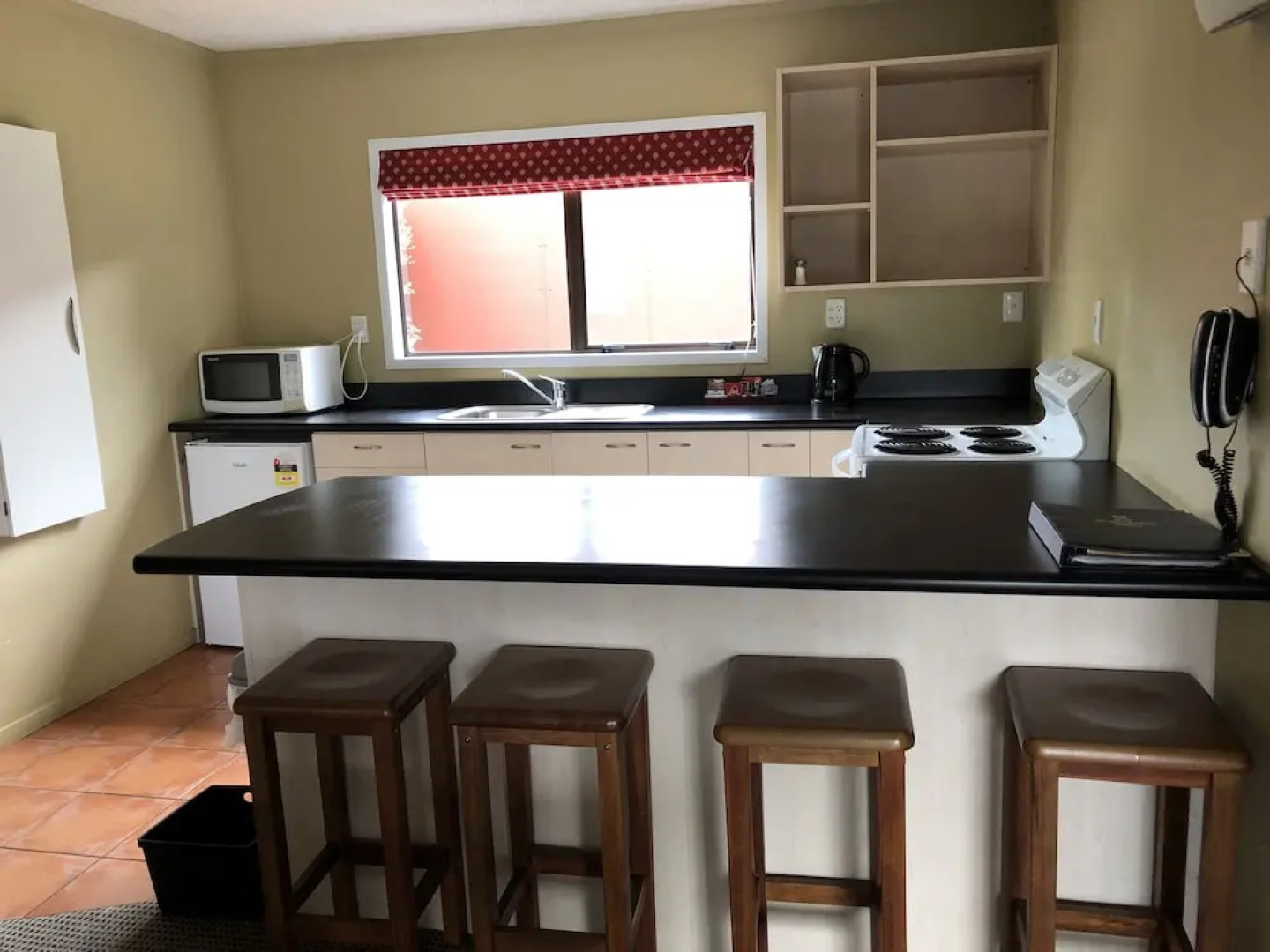 The Highwayman Motel