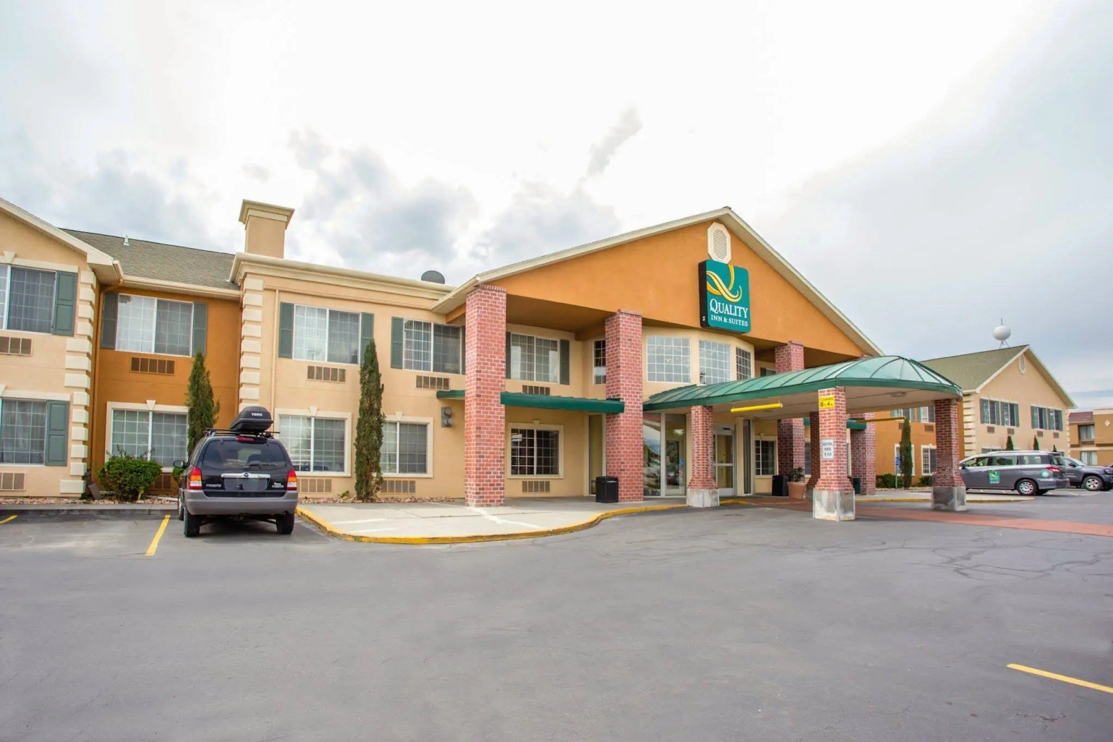 Quality Inn & Suites Salt Lake City Airport West
