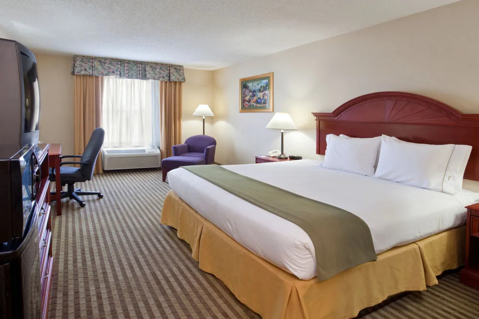 Holiday Inn Express Hotel & Suites CIRCLEVILLE