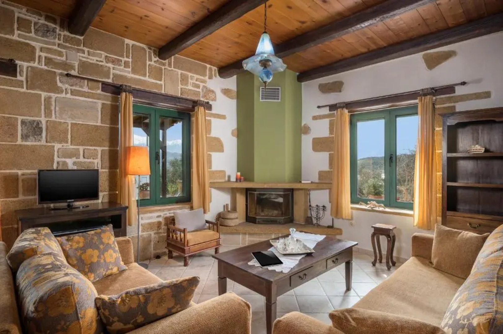 Athina Traditional Villa