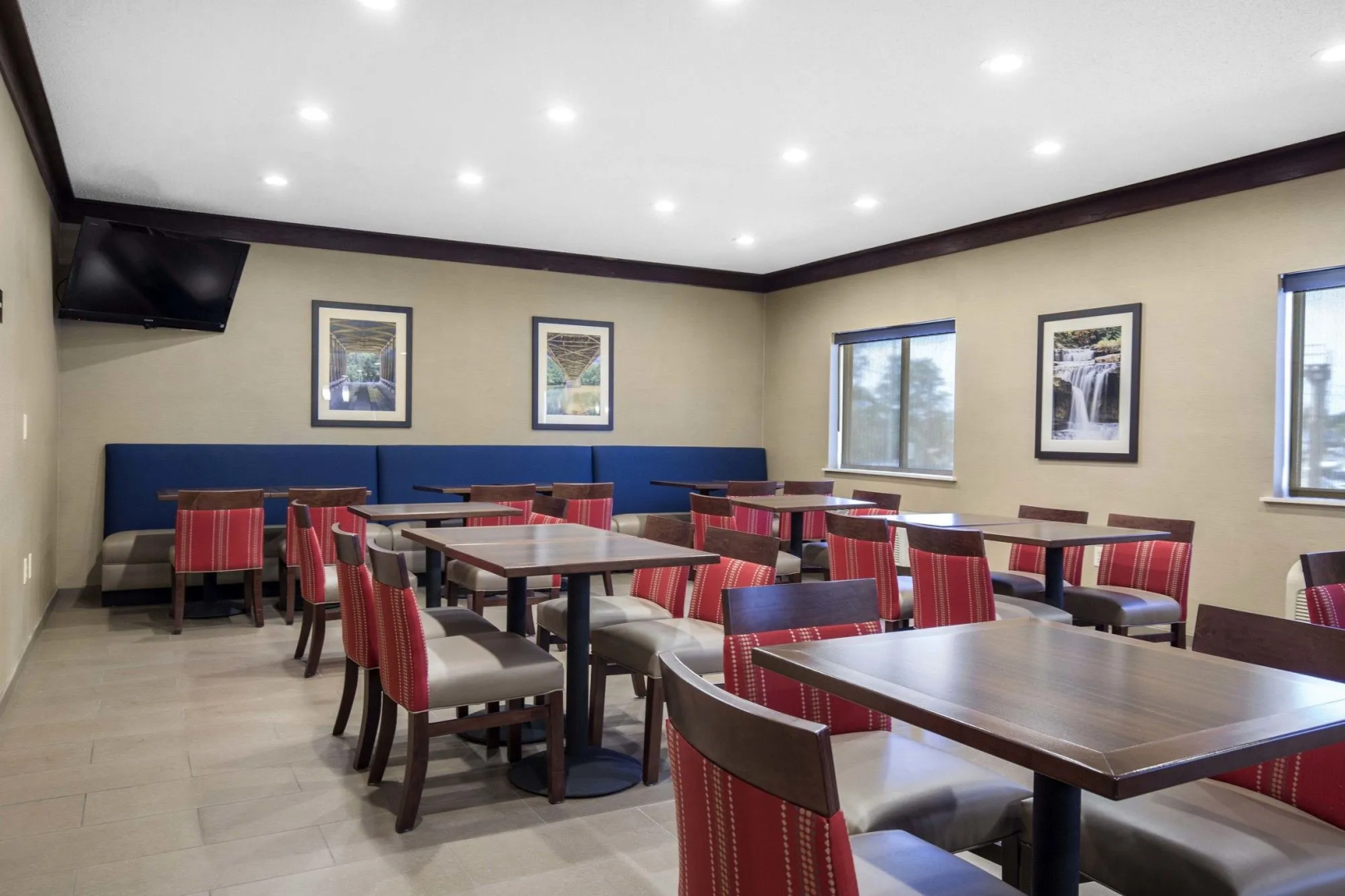 Comfort Inn La Porte