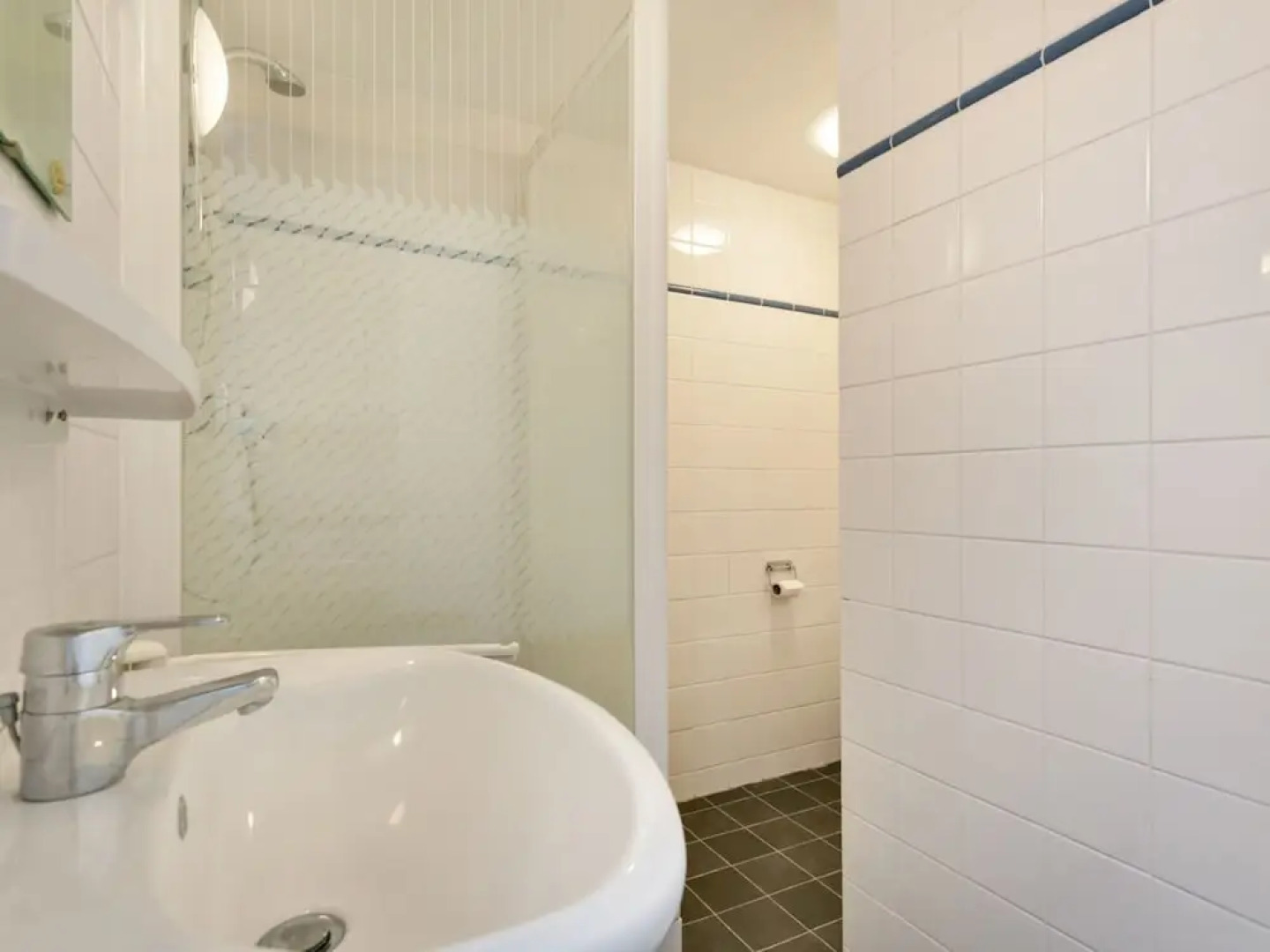 Spacious Luxury Apartment With Beautiful Views of the Marina