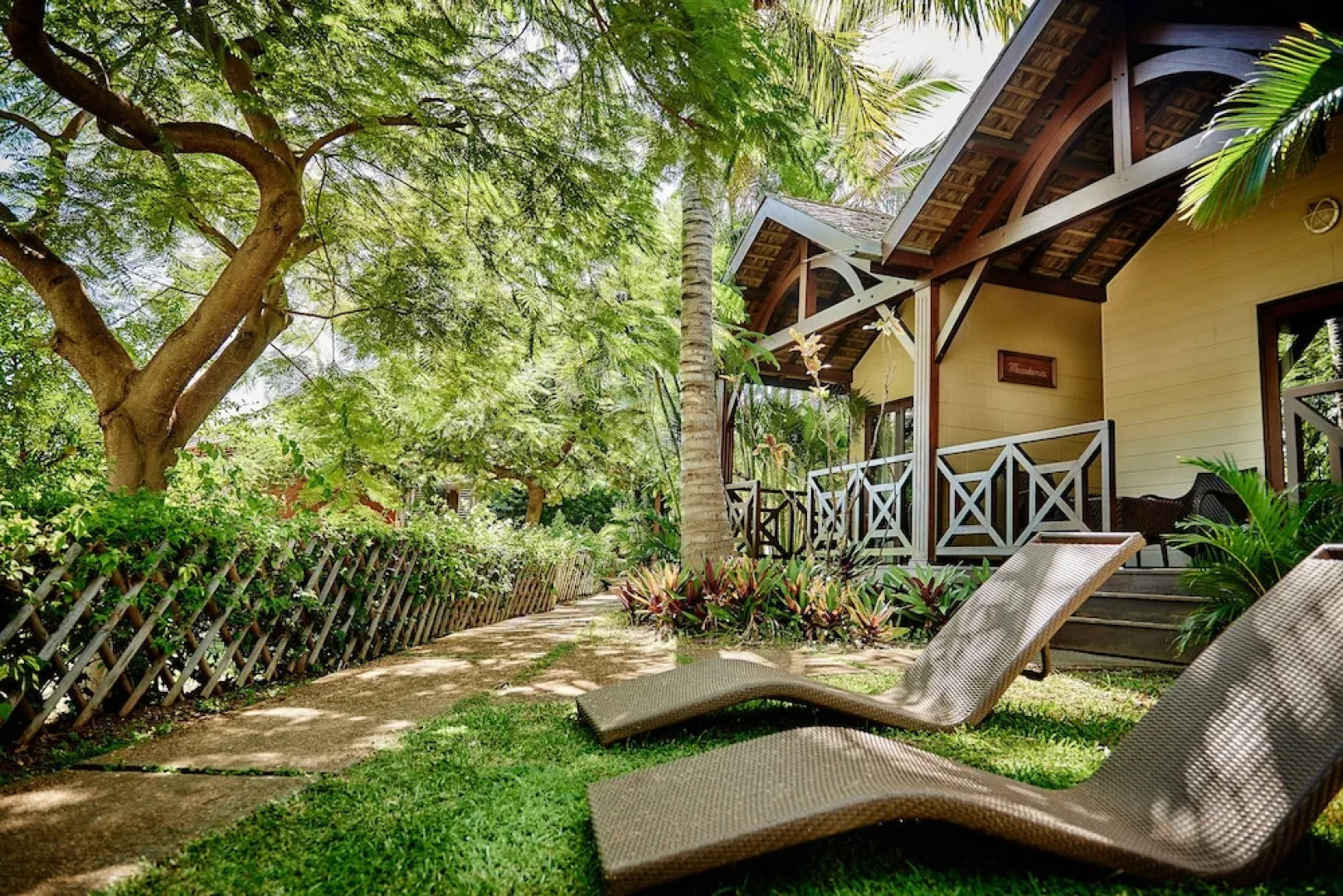 Iloha Seaview Hotel 3*