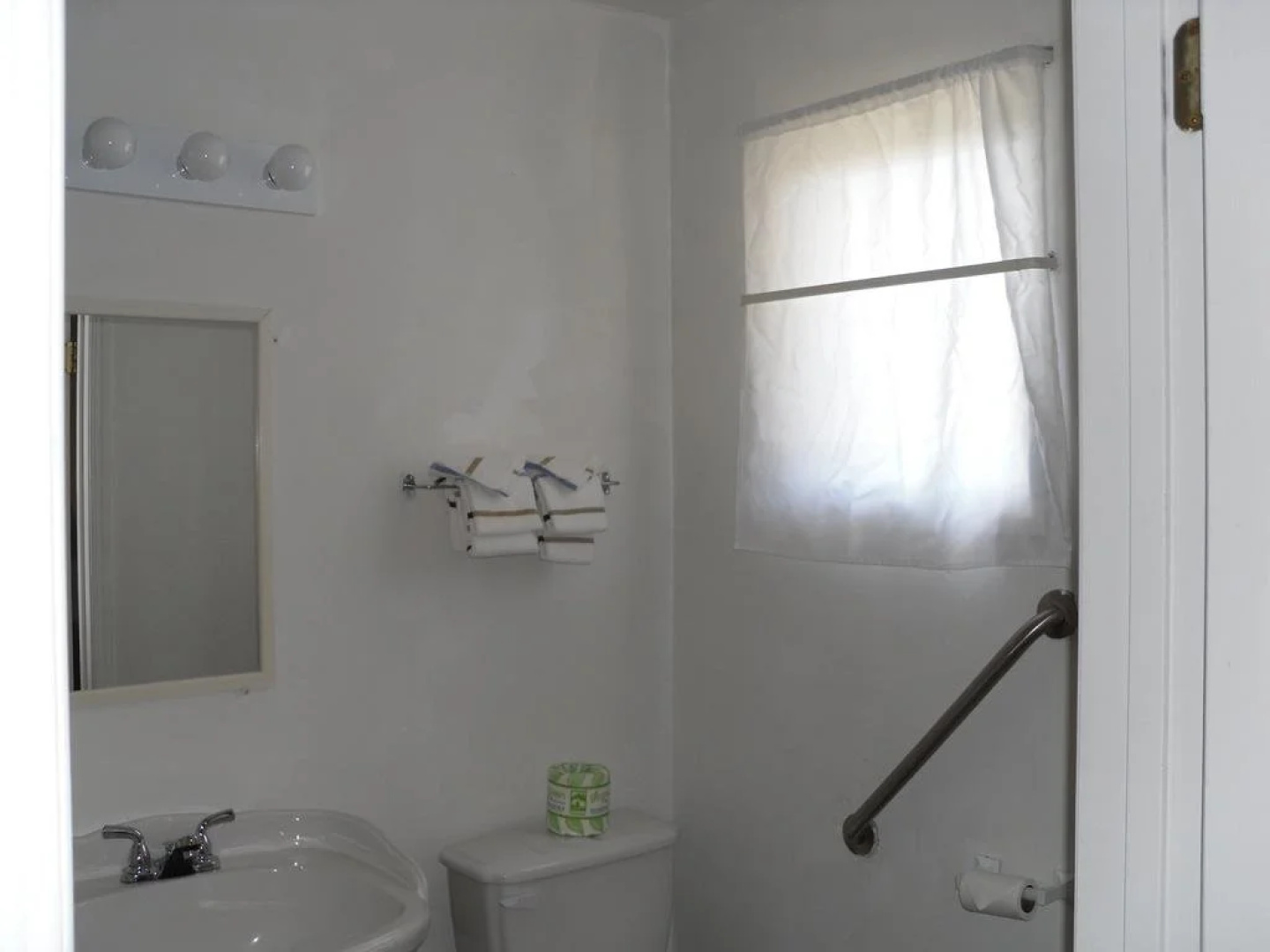 Hotel Bethel - Fort MacLeod, AB