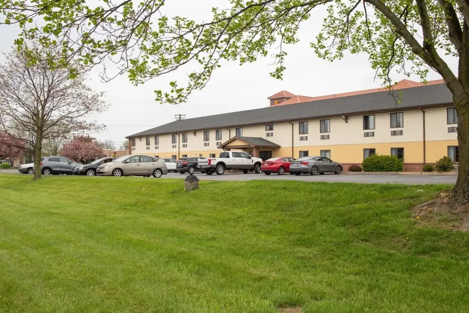 Eastbrook Inn
