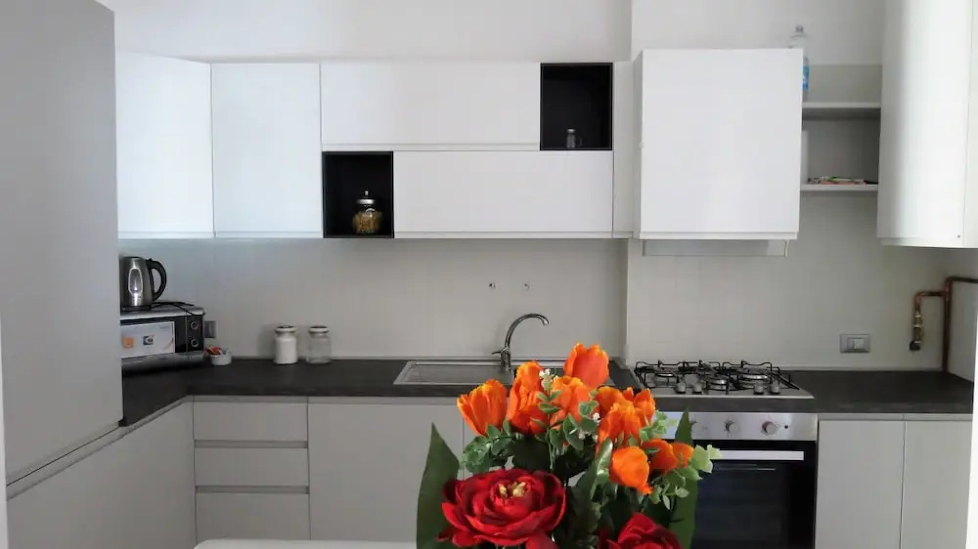 Feel at Home - Casa Alexandra