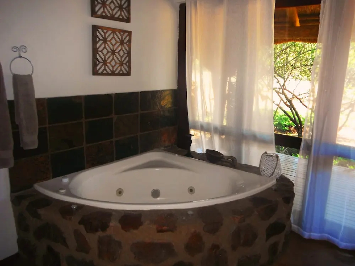 Mangwa Valley Game Lodge & Spa