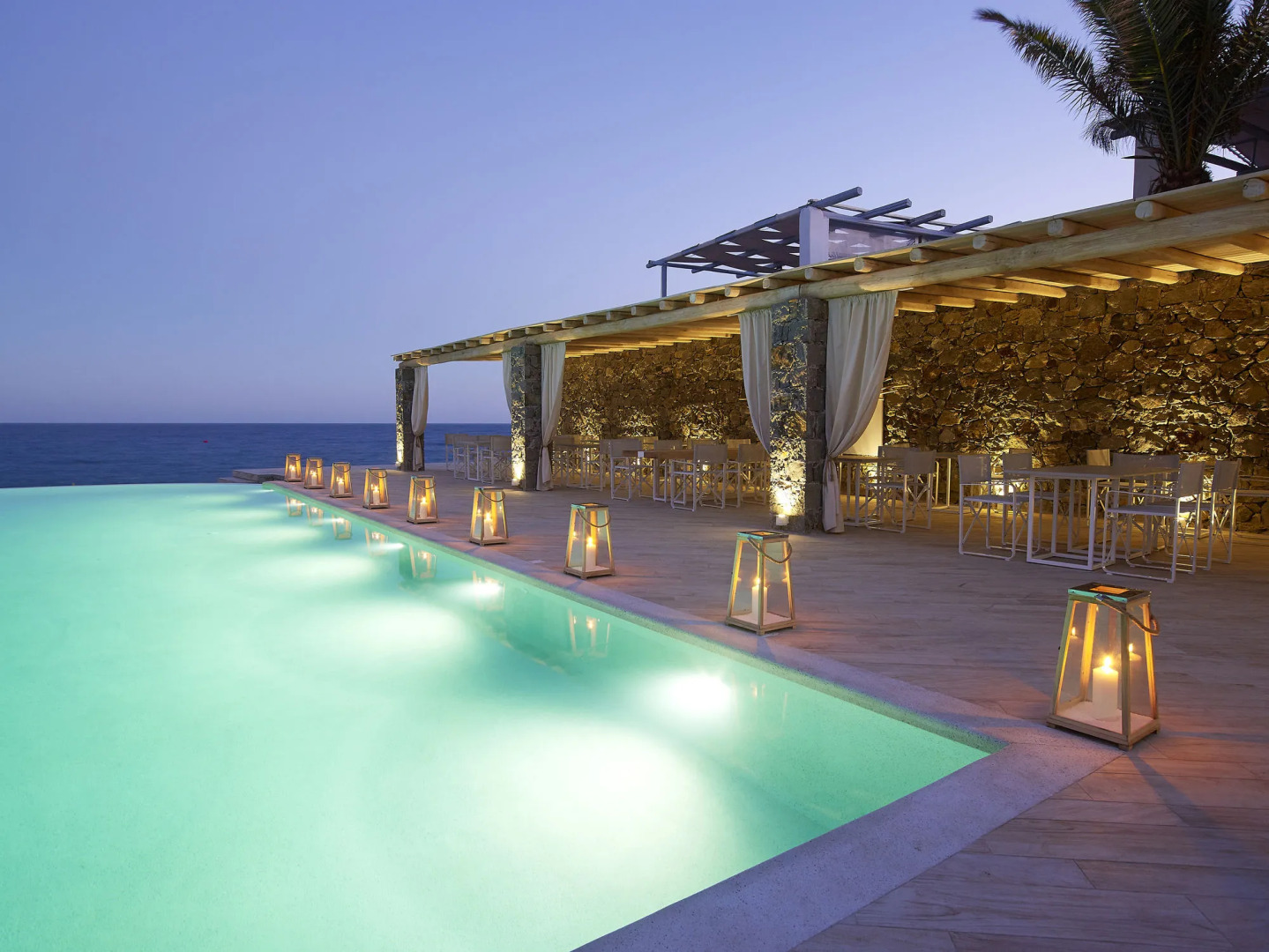 Artemis Seaside Resort