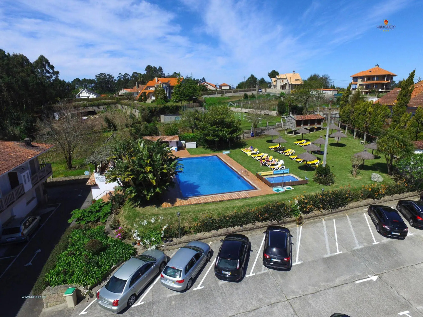 ApartHotel Punta Cabicastro