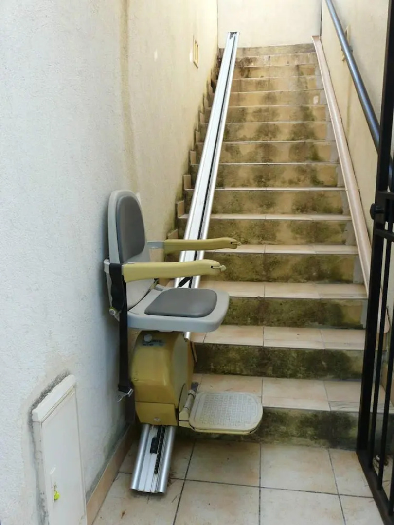 House With 2 Bedrooms in Martigues, With Wonderful Lake View, Furnished Terrace and Wifi - 7 km From the Beach