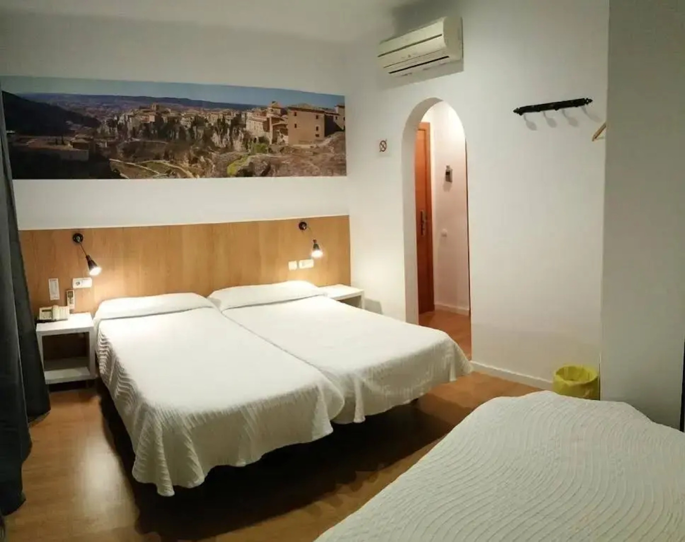 Hostal Restaurante Cornella