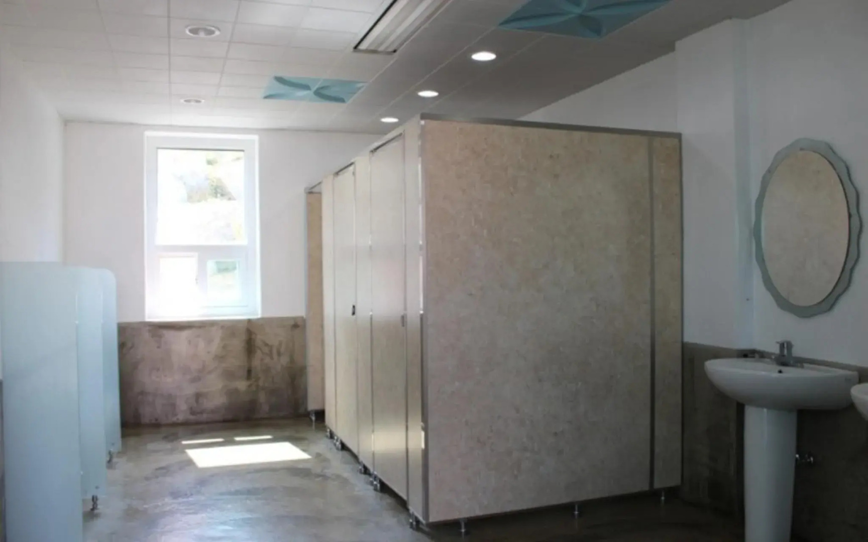 Muju Ppalgangchima Resort Glamping