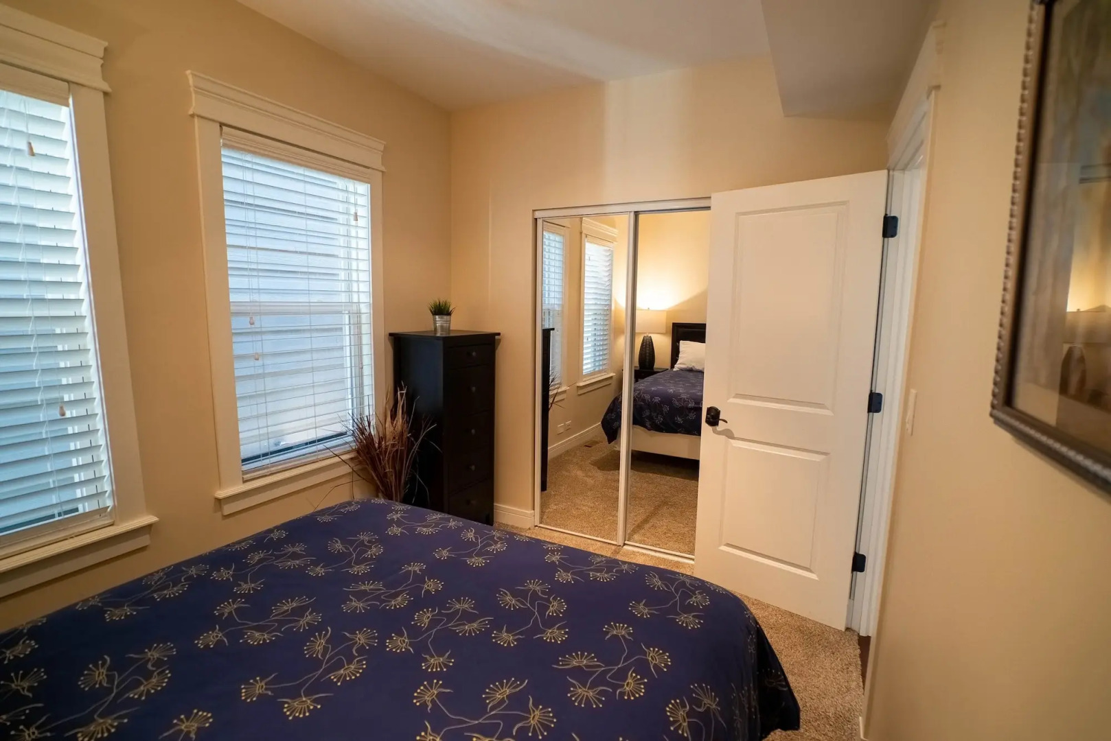 Roscoe Village Guesthouse