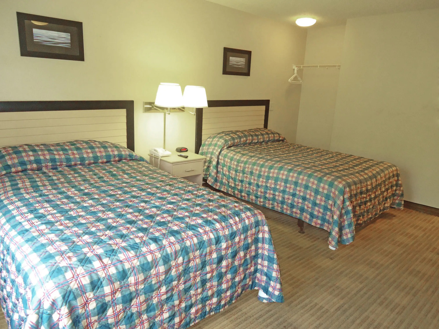 HomeTowne Studios by Red Roof Winston-Salem - University Pkwy