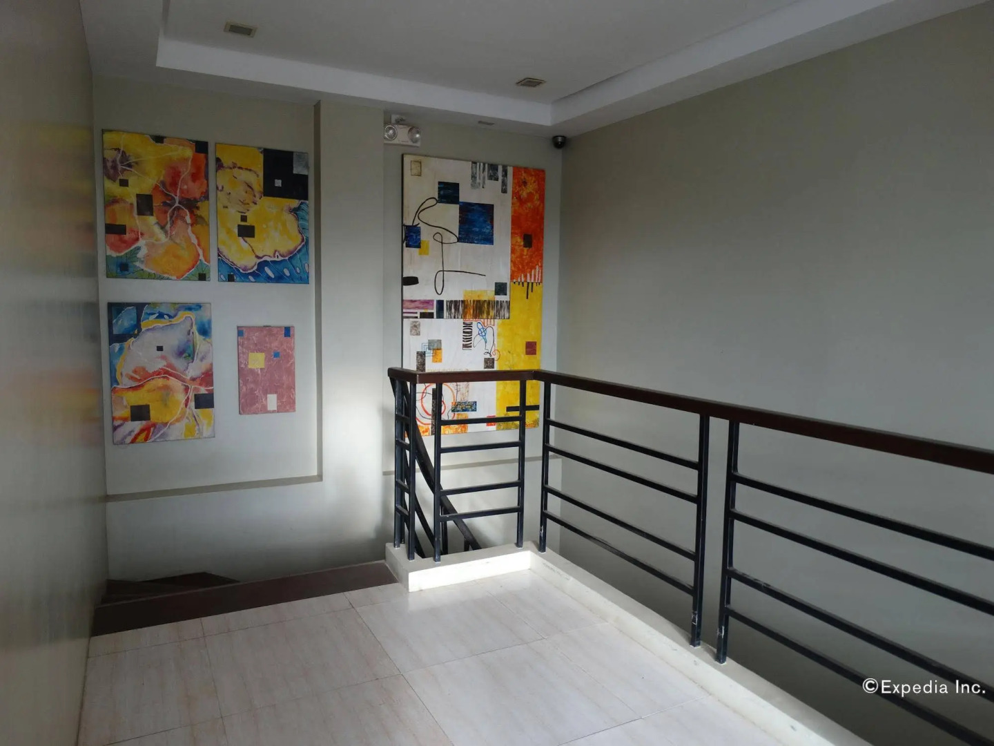 Holiday Suites Puerto Princesa