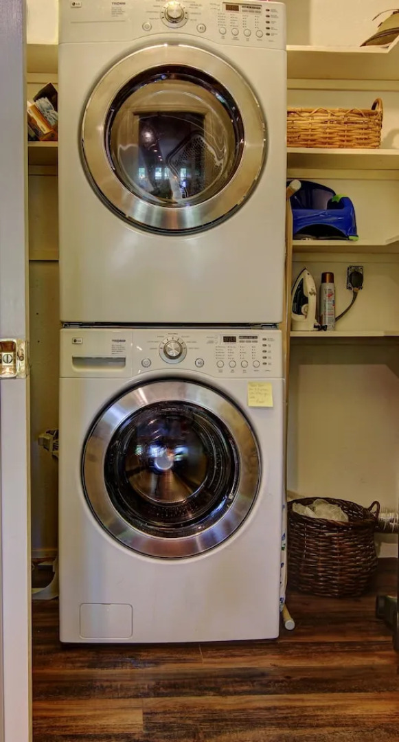 Leaning Oak PRD923 by RedAwning