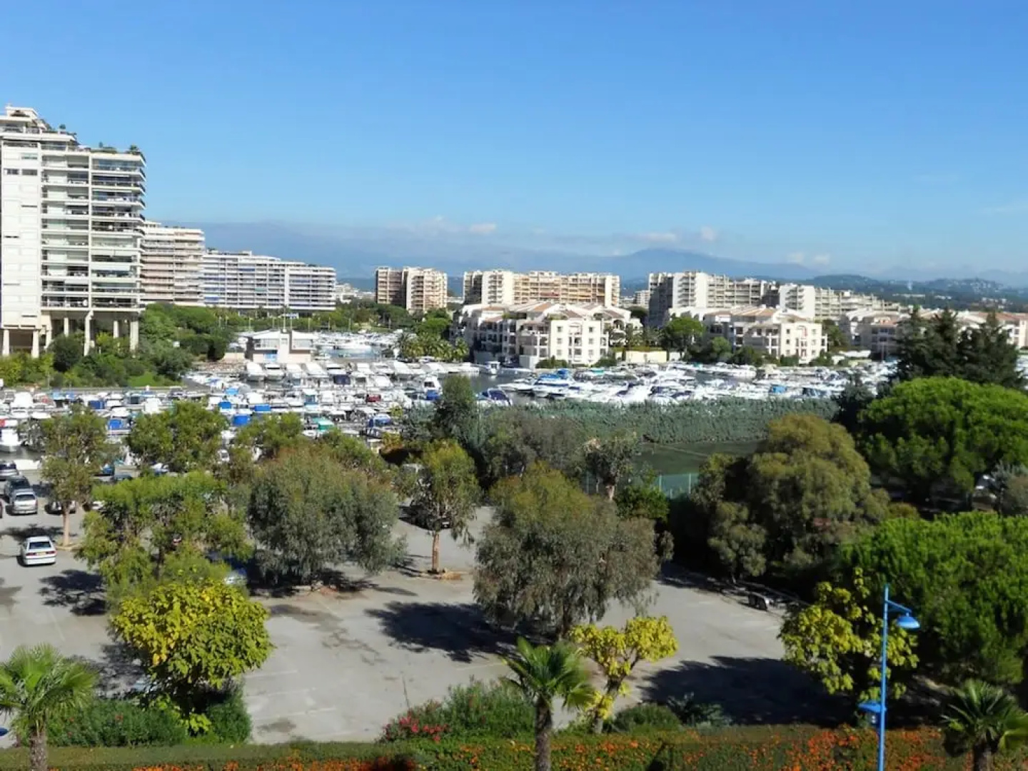 Apartment With one Bedroom in Mandelieu-la-napoule, With Wonderful Mou