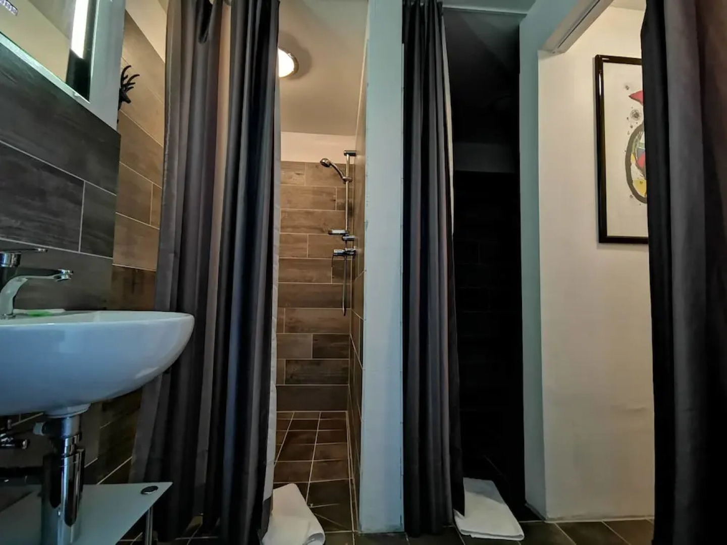 DownTown Apartments - RiverTown House