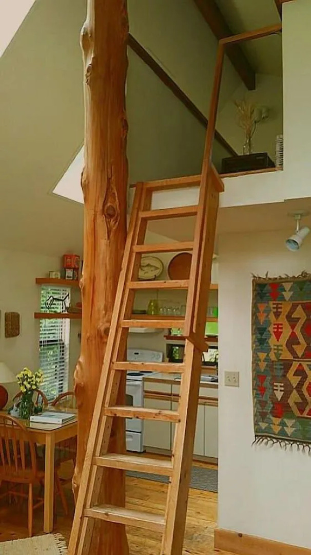 Skiff Point Guest House