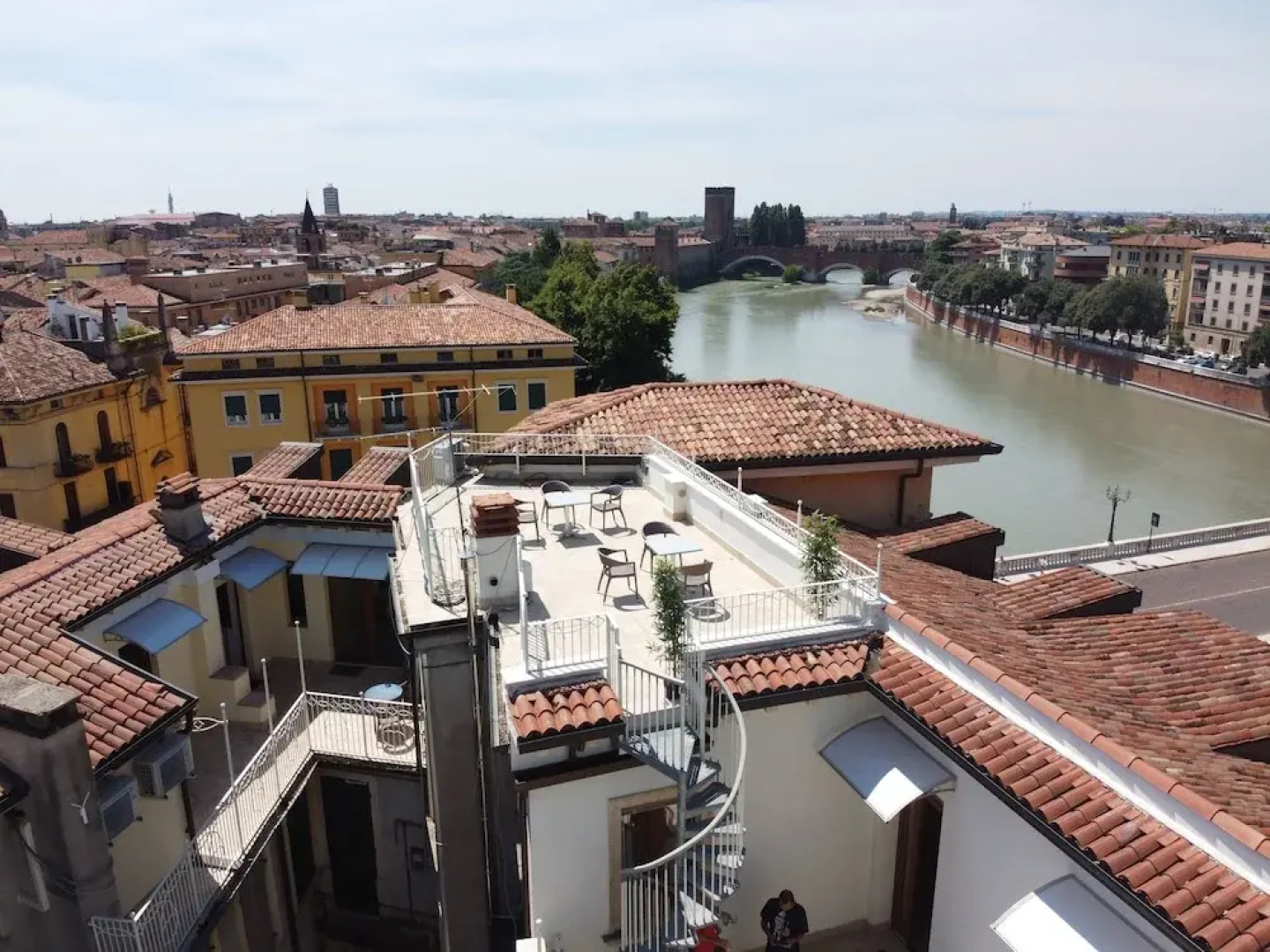 Lady Verona Residence