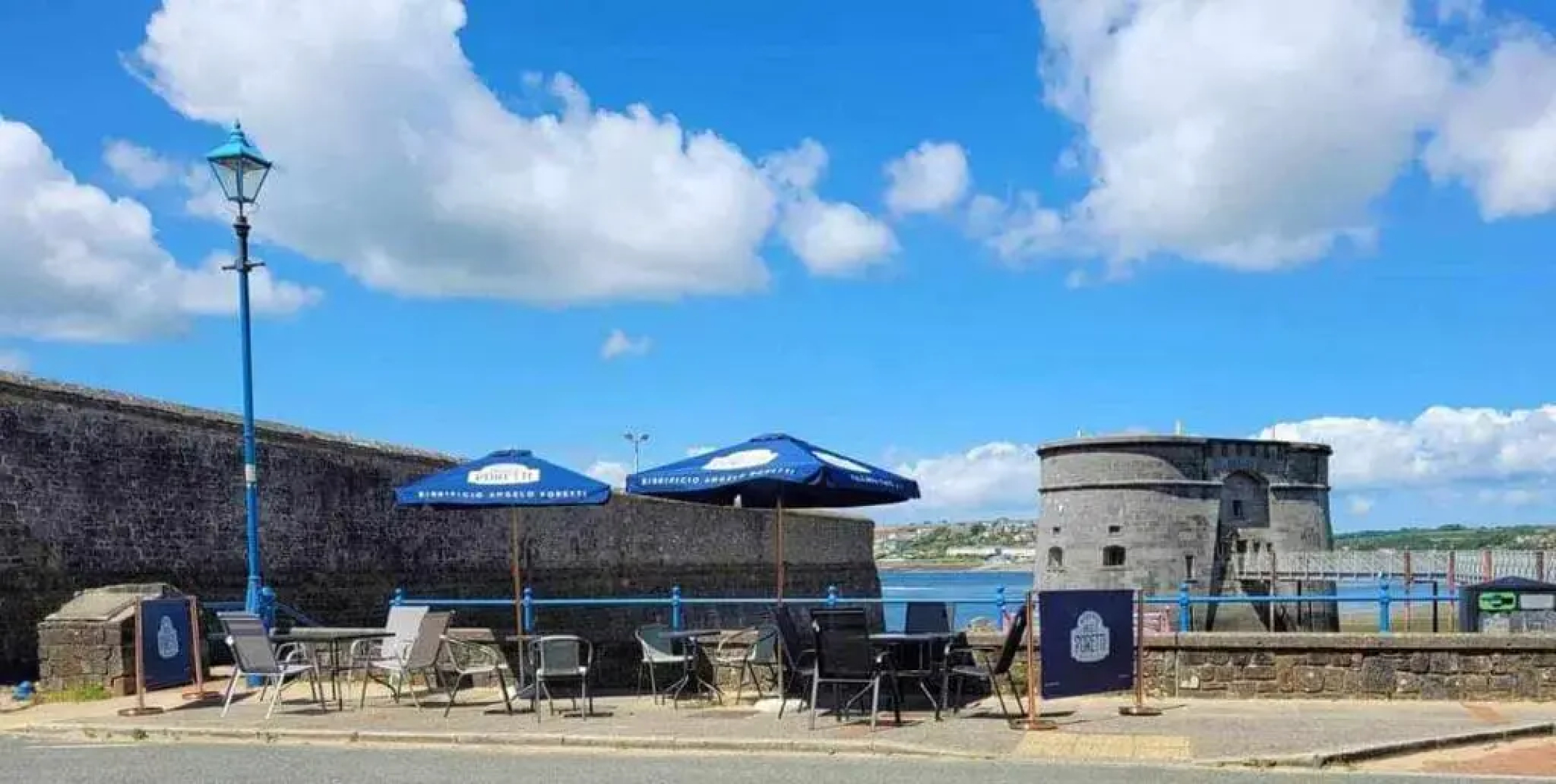 The Shipwright Inn