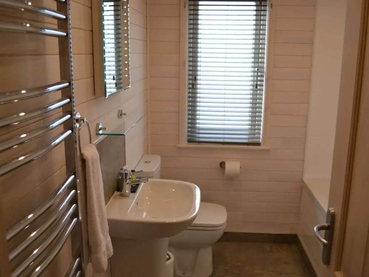 The Chiltern Lodges at Upper Farm Henton