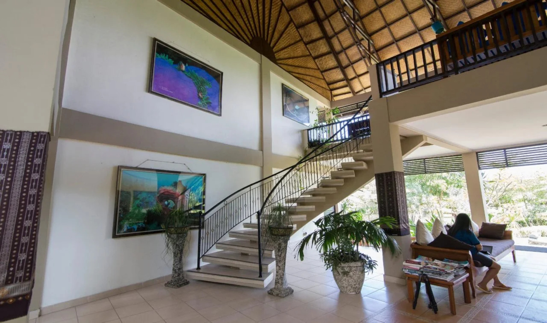 Puri Sari Beach Hotel