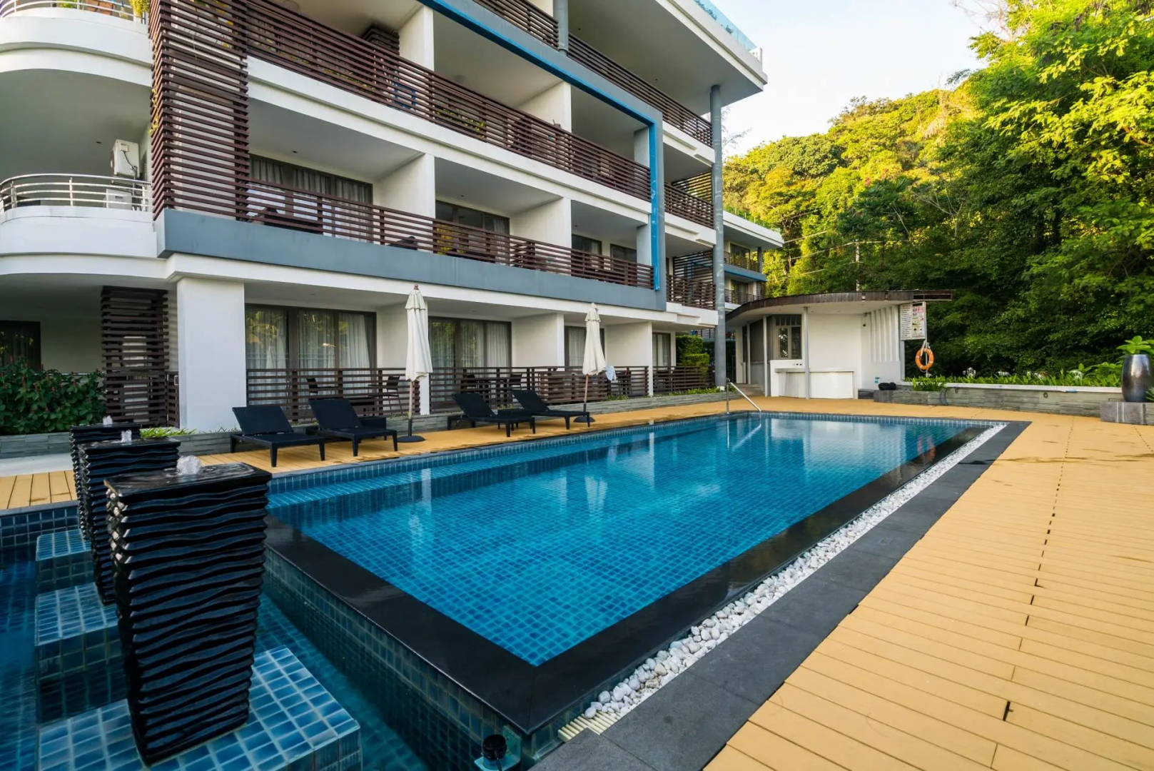 N308 - Walk to the beach apartment in Kamala, pool, gym, parking