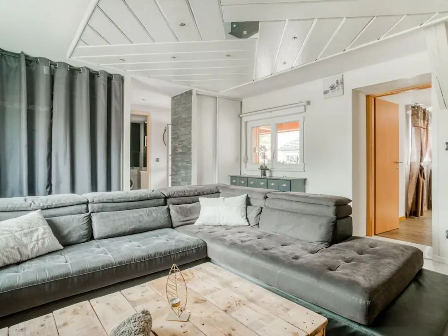 Swanky Cottage in Saasenheim With Balcony