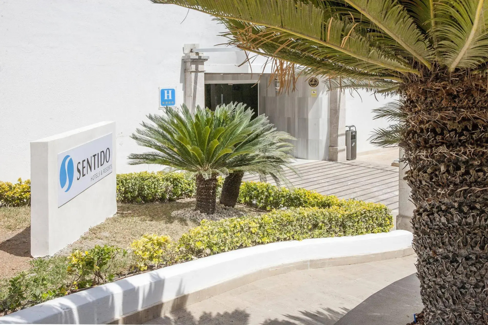 Sentido Fido Tucan - Adults Only