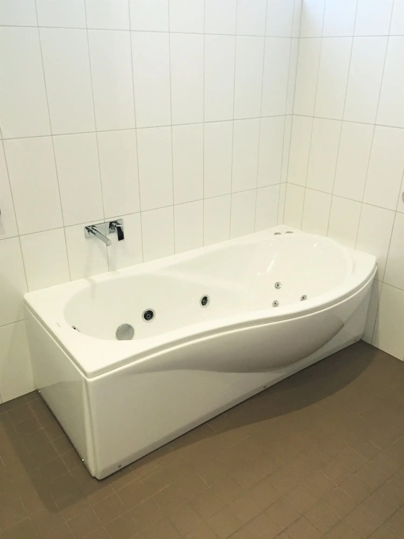 Sovereign Park Motor Inn