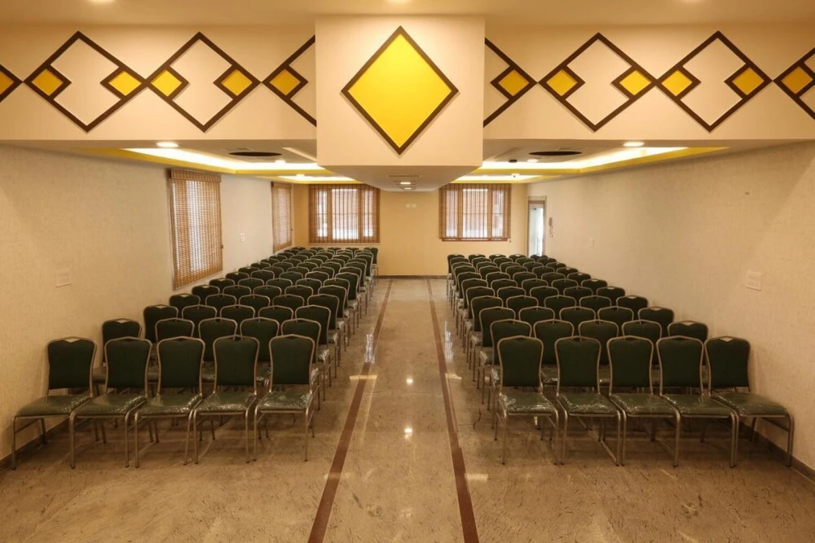 Kyriad Prestige Mayapuri Amira