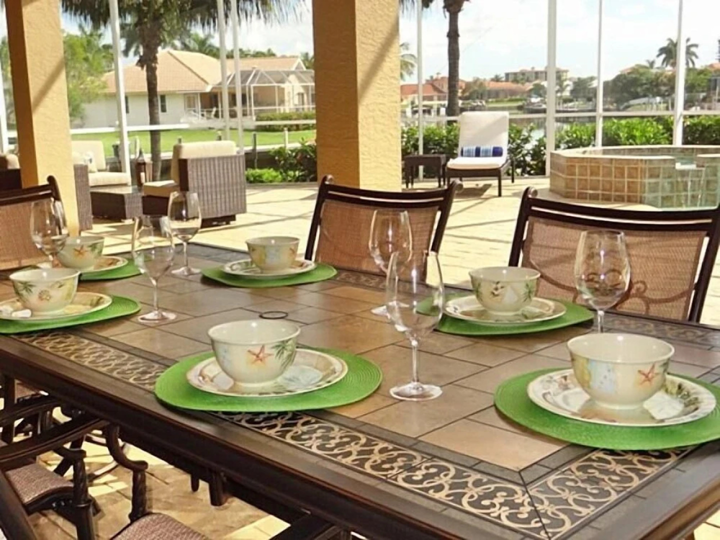 DOVE816 4 Bedroom Holiday Home by Marco Naples Vacation Homes