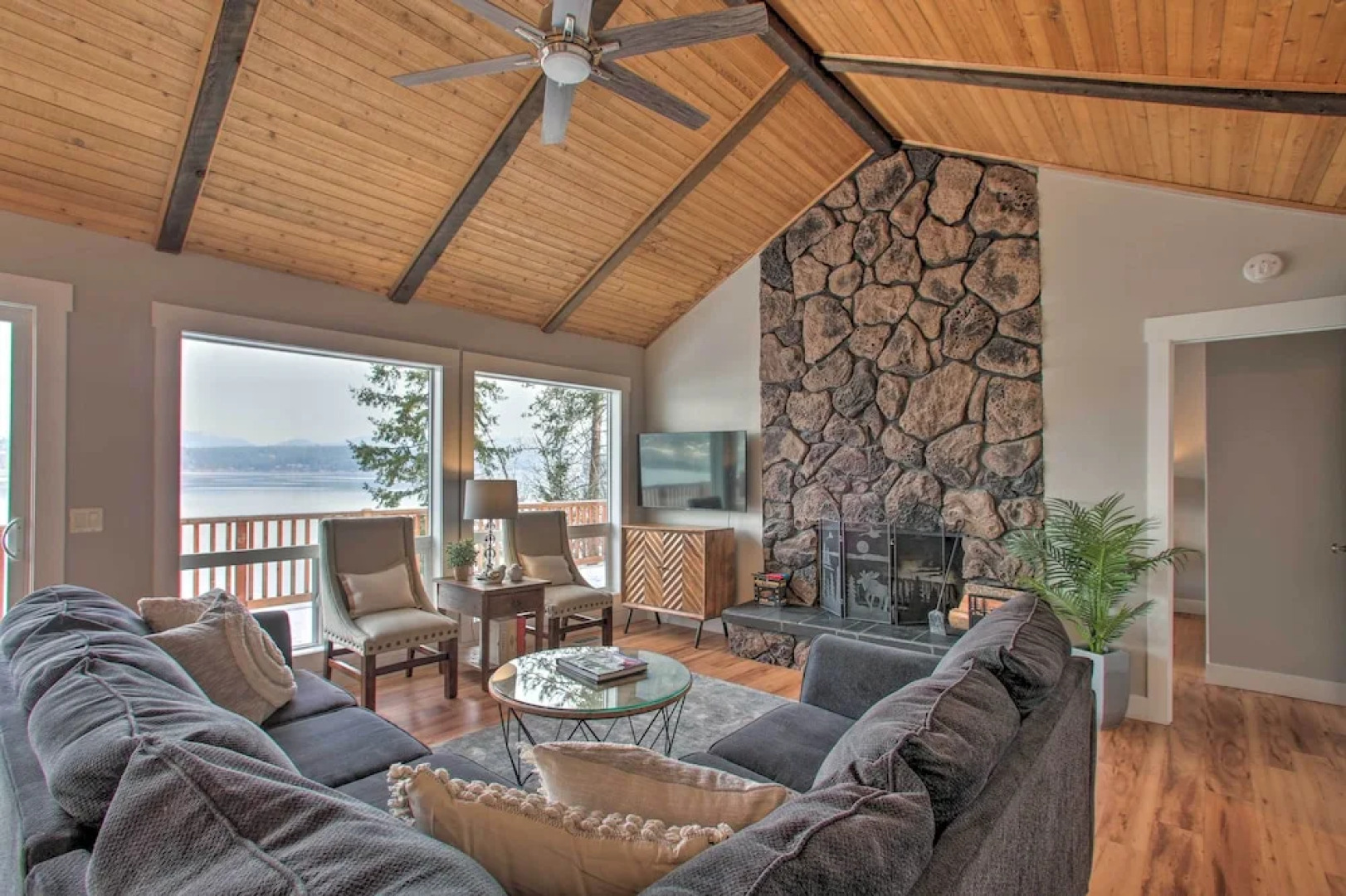 Hillside Home w/ Dock ~ 8 Mi to Coeur D'alene!