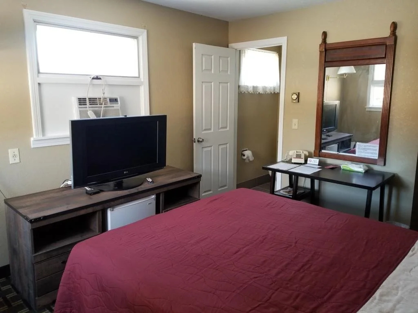 Middlebury Sweets Motel