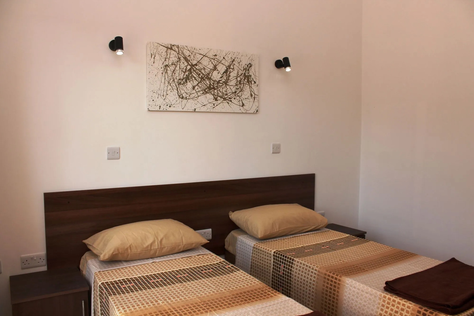 Blue Harbour 4 Seafront apartment by Getaways Malta