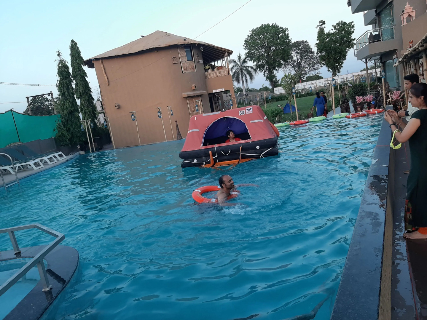 Hotel Natraj & Resort