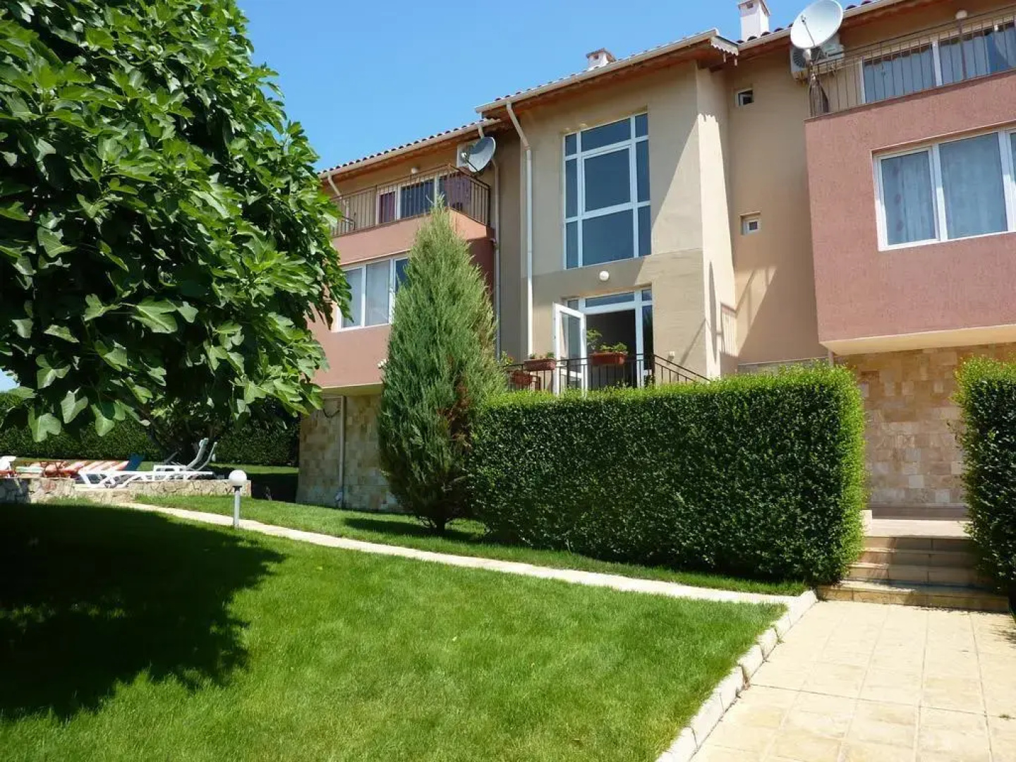 Villa Izgrev Apartments