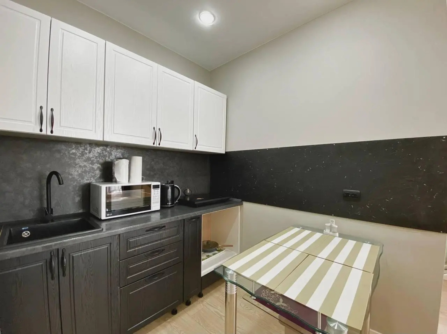 Апартаменты на улице Смолина 61