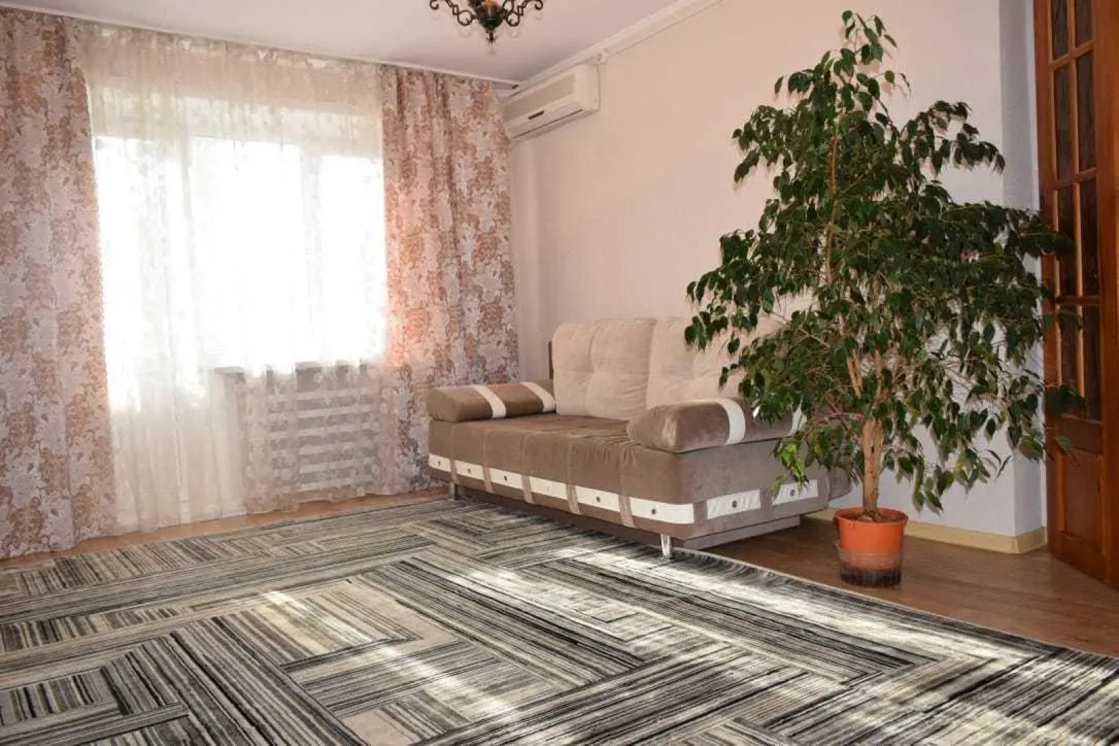 Мода в доме на улице Ахмедияра Хусаинова 55