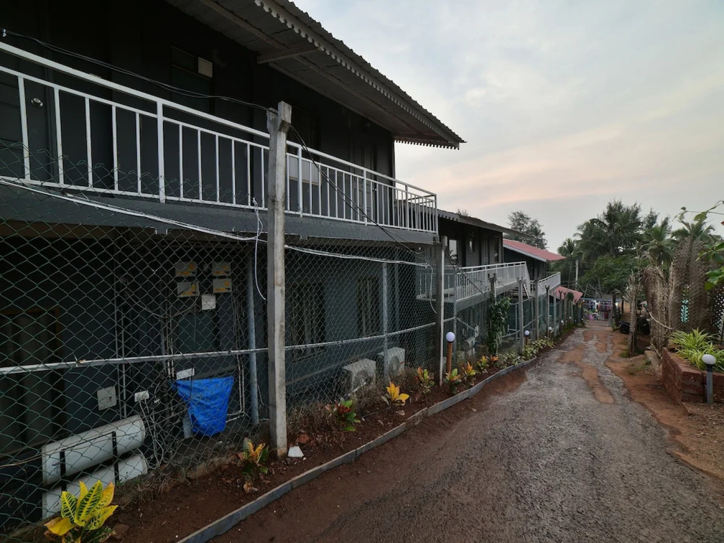 OYO 26850 Casa De Lamore