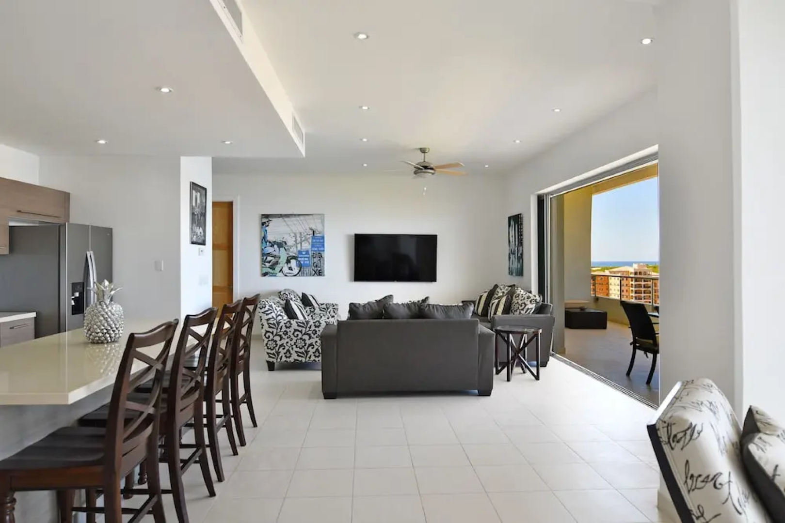 Blue Mall Residence Condos