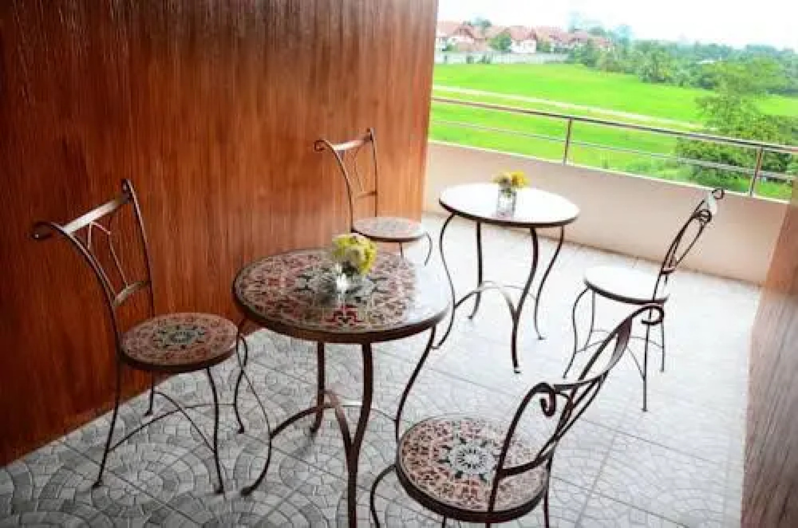 CheZleZkriZ : Simply Luxury Penthouse