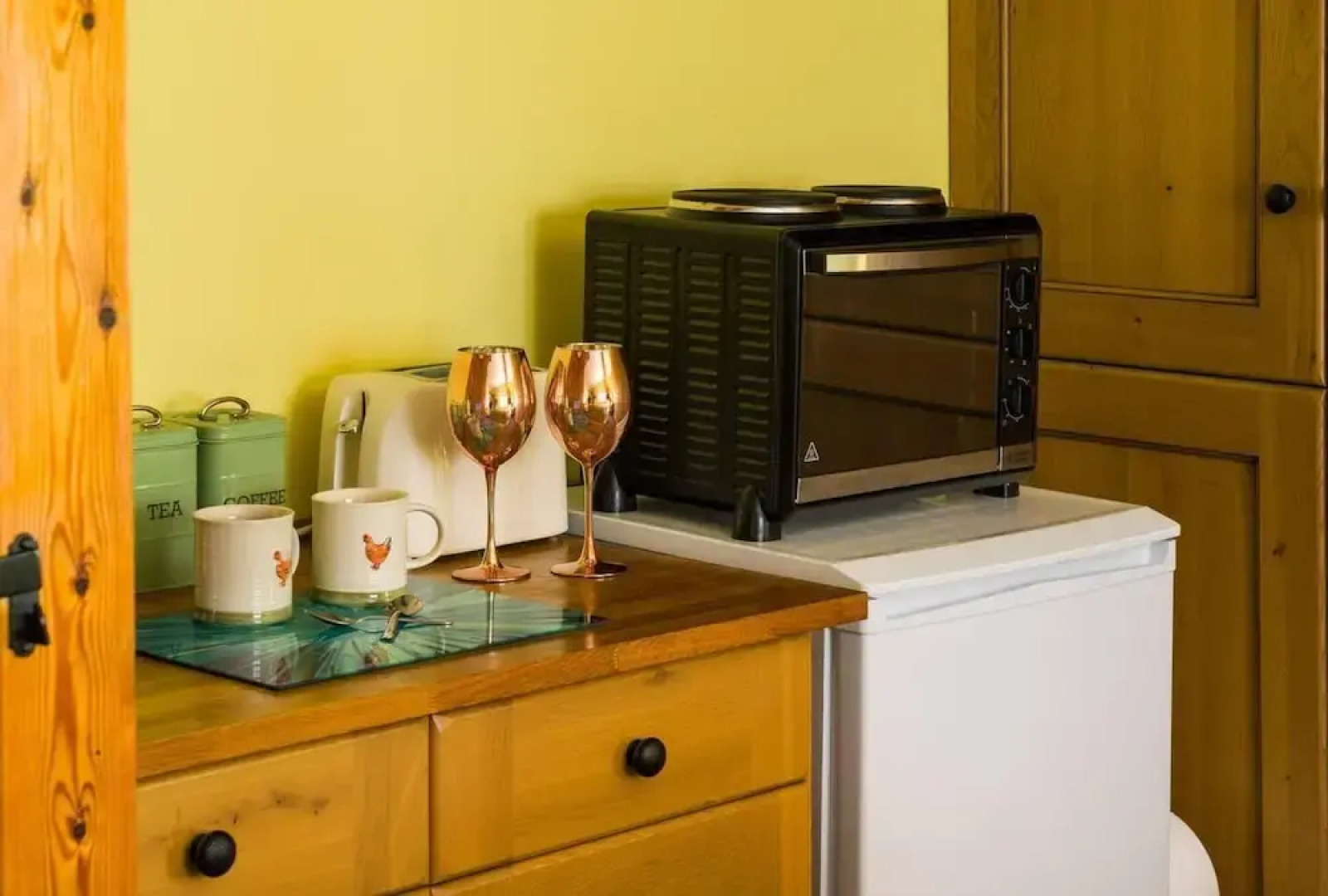 Sunshine Annex-double Bed,ensuite, Lounge, Kitchen