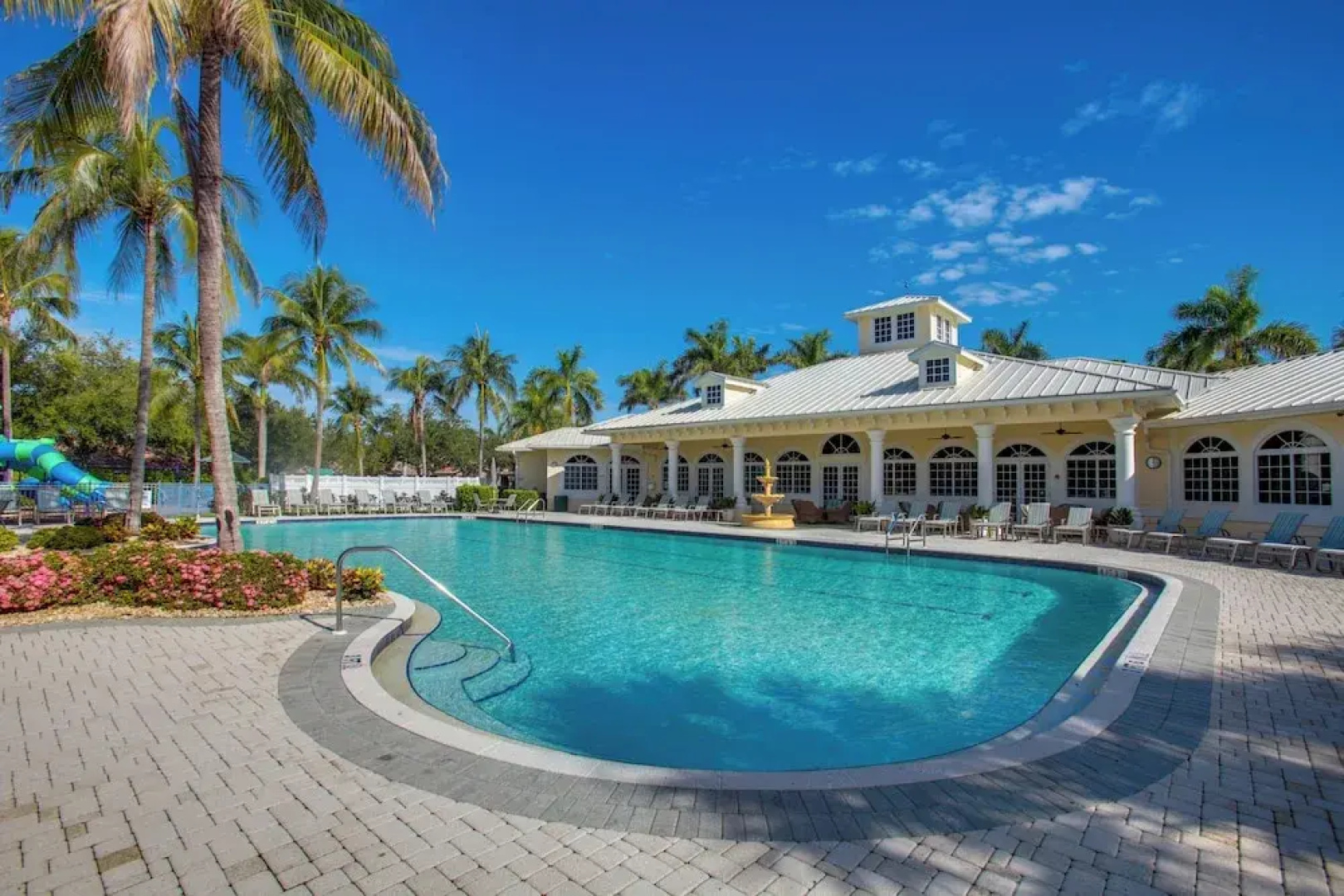 3 Mi to Dtwn Fort Myers: Condo w/ Pool & Hot Tub