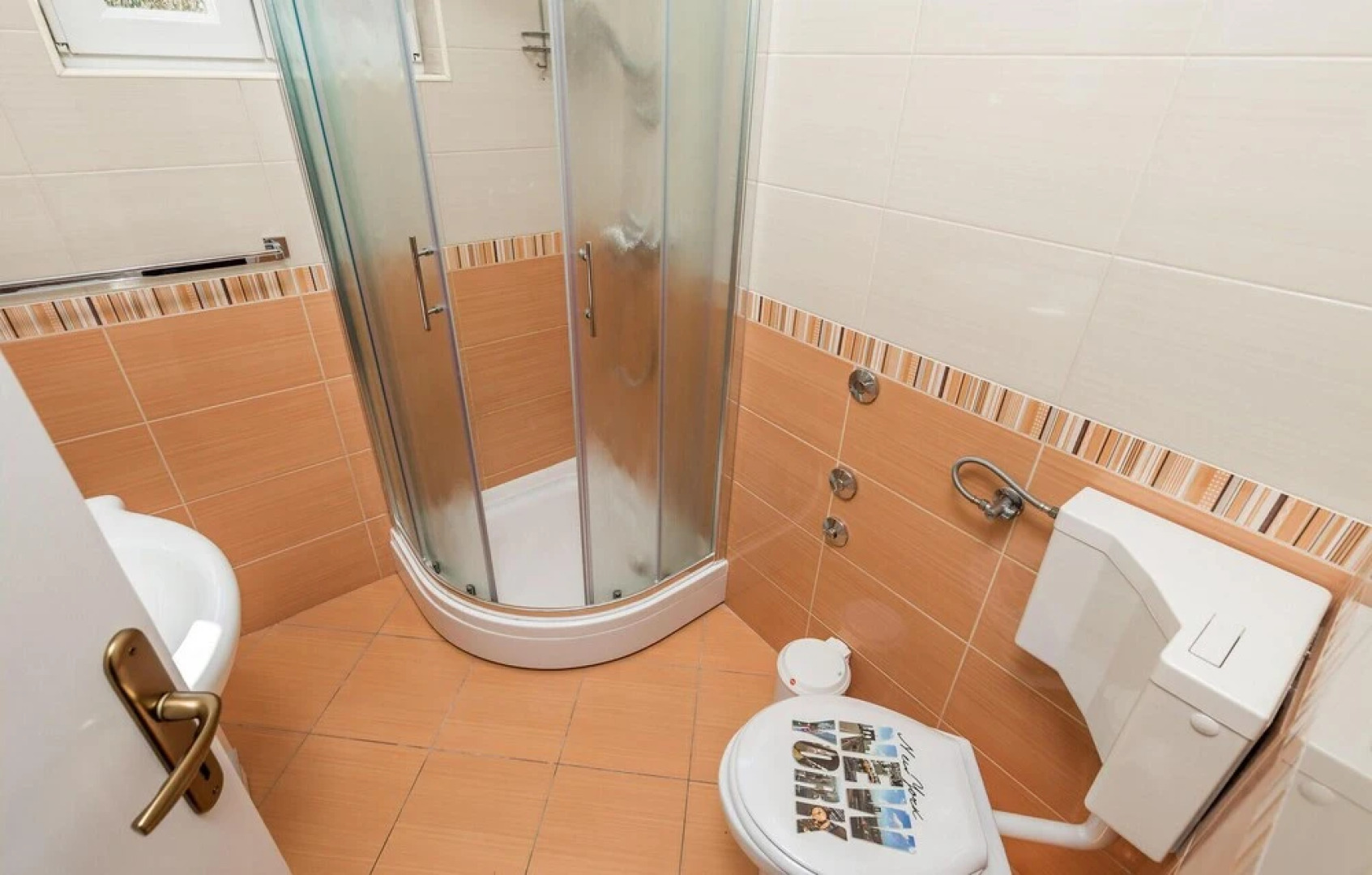 Stunning Apartment in Supetarska Draga With Sauna, Wifi and 2 Bedrooms