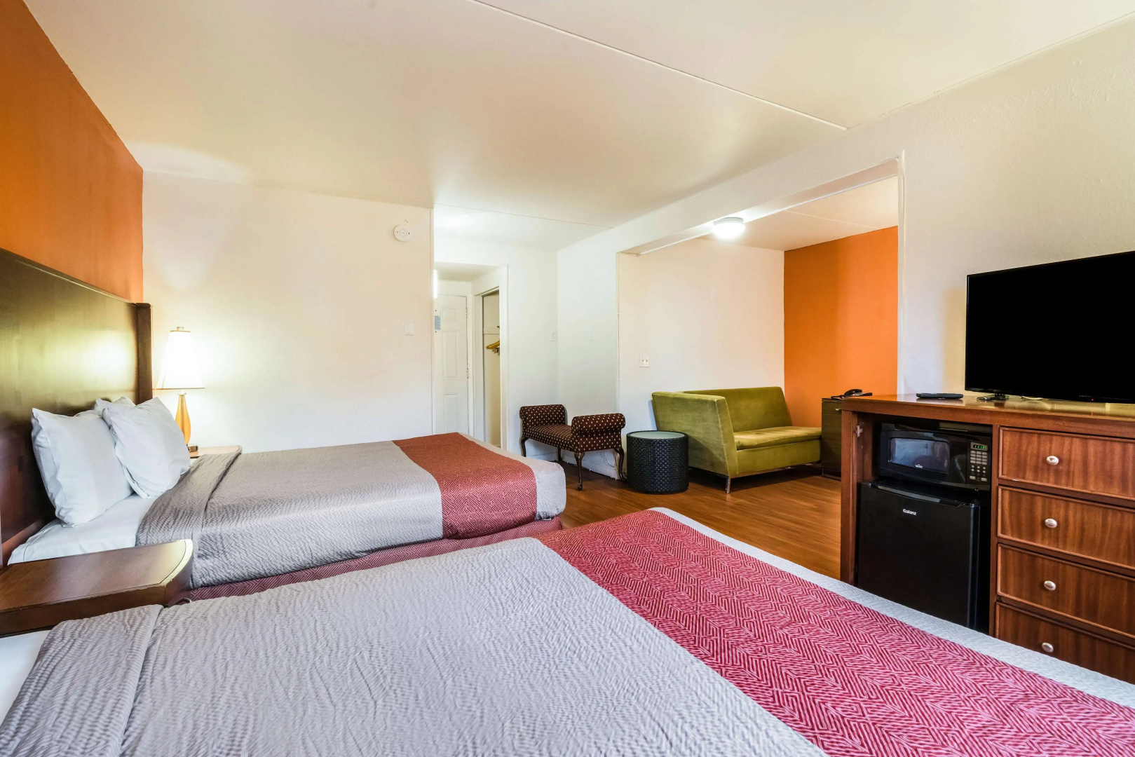 Motel 6 Tinton Falls