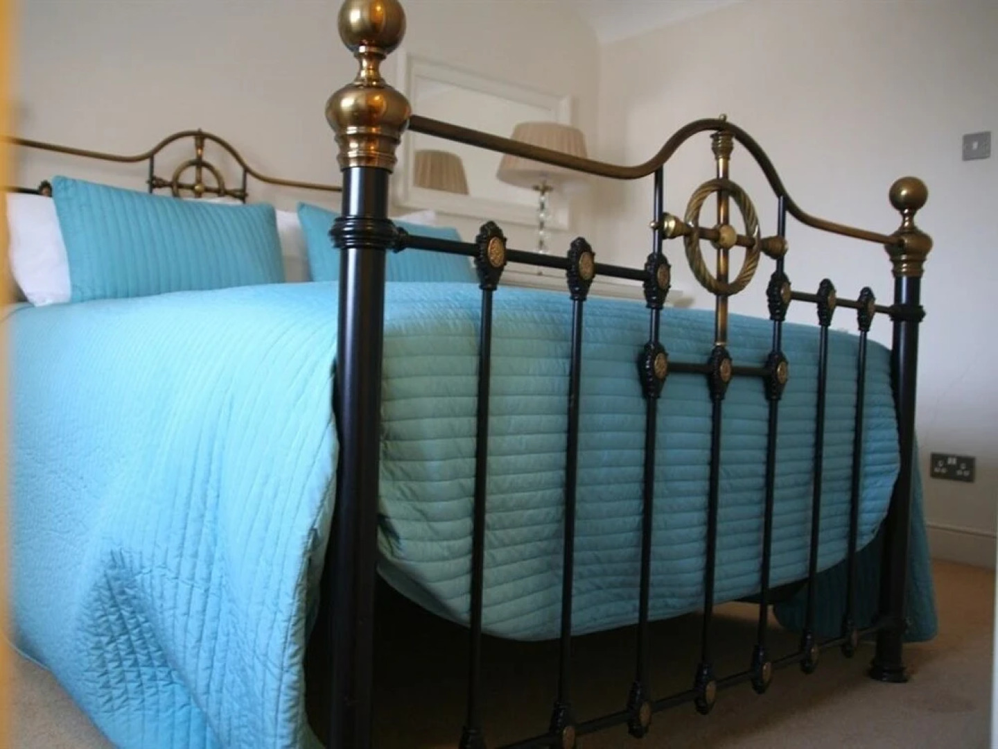 Manor House, Felpham Serviced Apartments