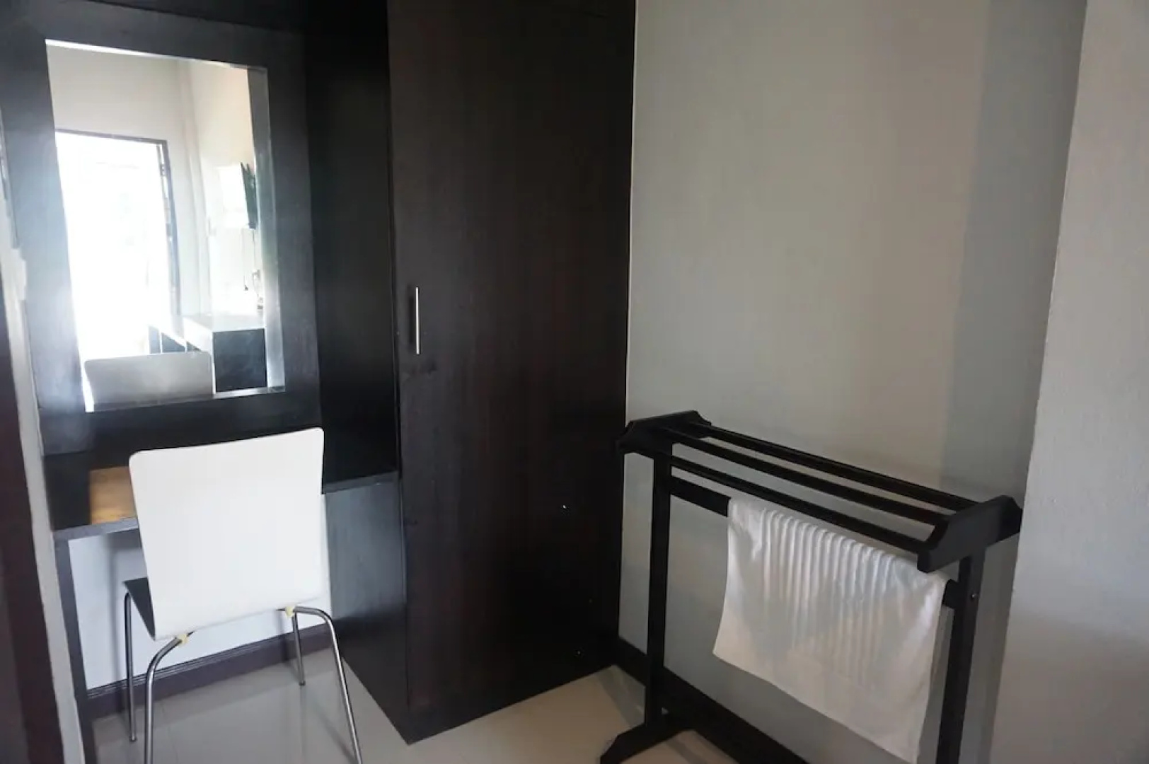 Baan Nongnooch Hotel